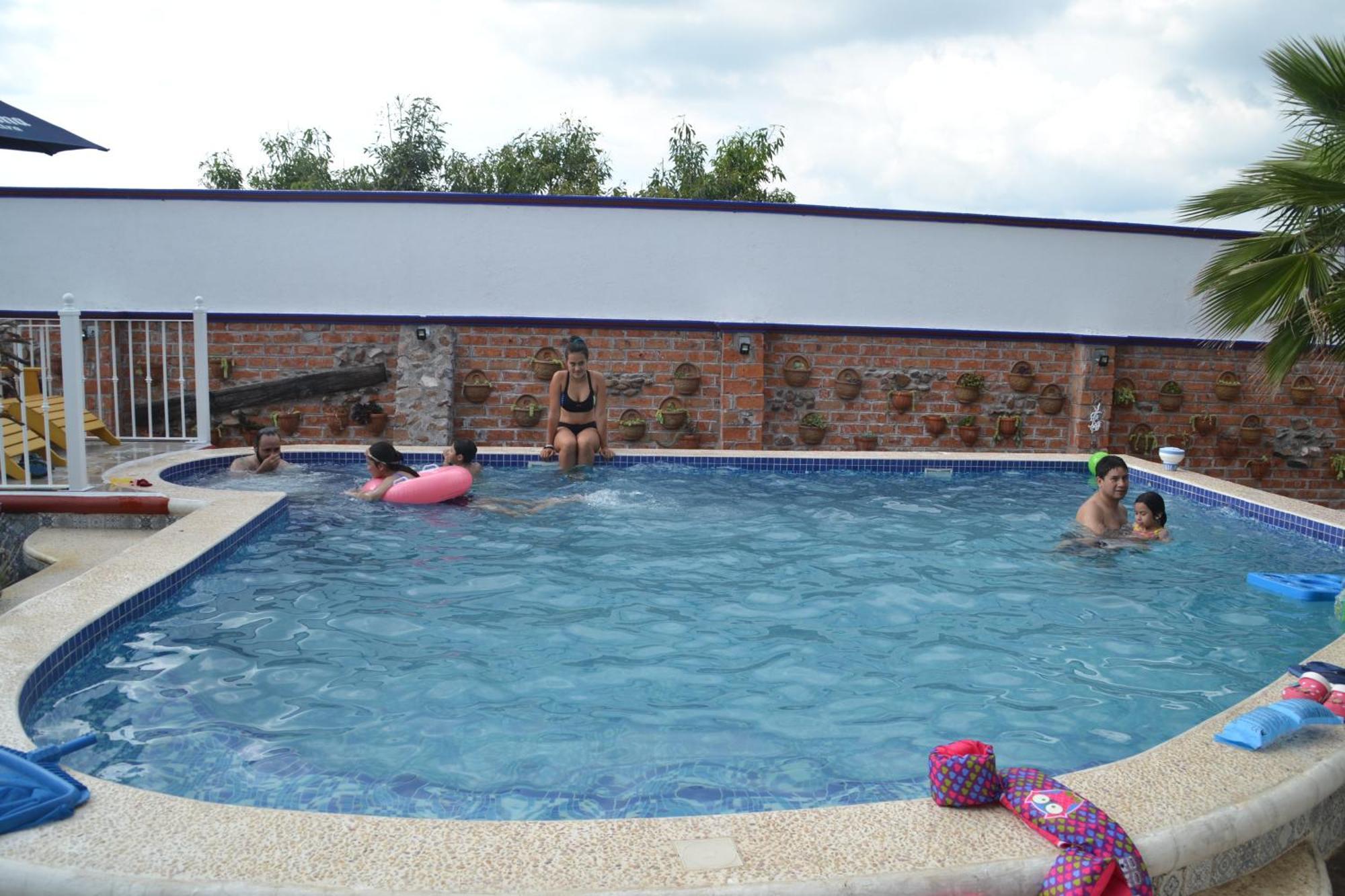 La Casona Azul Bed N Breakfast Santa Rosa de Jauregui Dış mekan fotoğraf