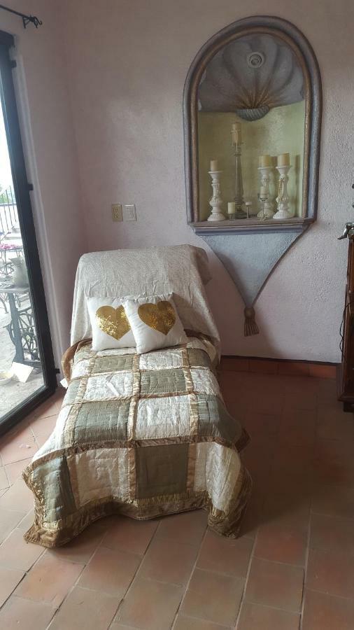 La Casona Azul Bed N Breakfast Santa Rosa de Jauregui Dış mekan fotoğraf