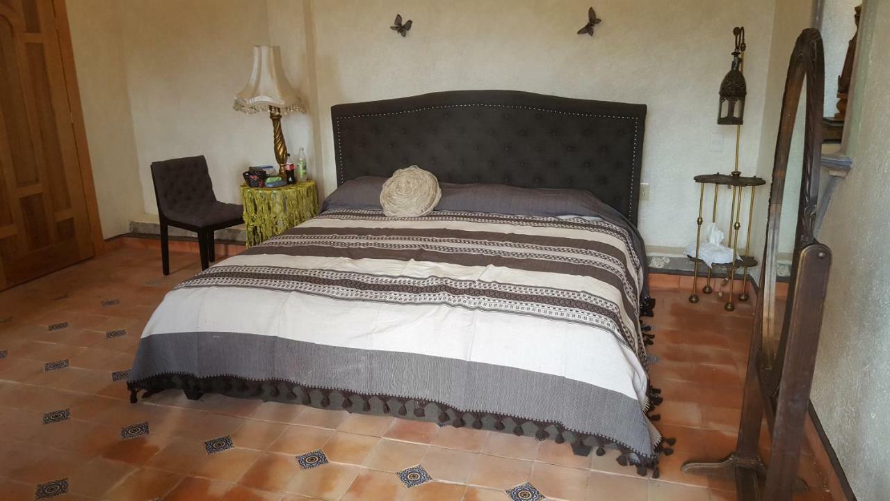 La Casona Azul Bed N Breakfast Santa Rosa de Jauregui Dış mekan fotoğraf