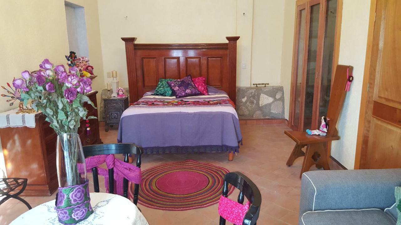La Casona Azul Bed N Breakfast Santa Rosa de Jauregui Dış mekan fotoğraf